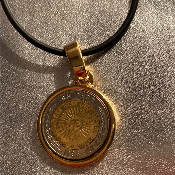 Necklace with coin - Picture 3 of 7